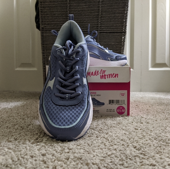 classic nike jackets